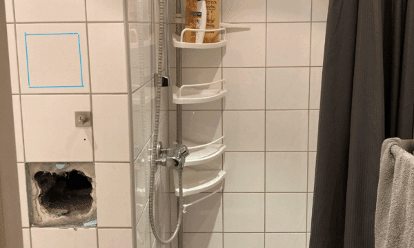 Retningslinjer for åpning av flis på bad